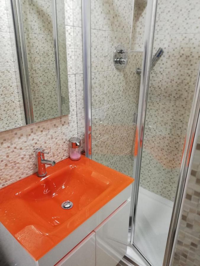 Bed&Shower Moscavide -Self Check-In Luaran gambar