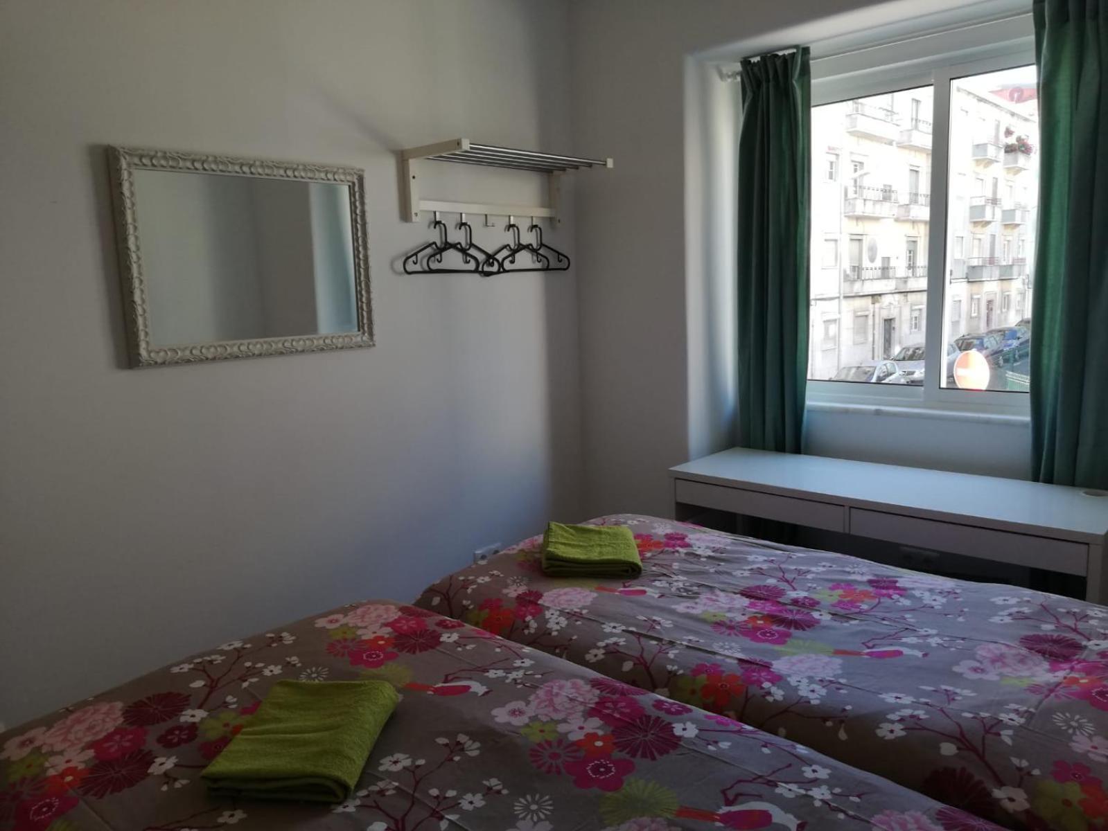 Bed&Shower Moscavide -Self Check-In Bilik gambar